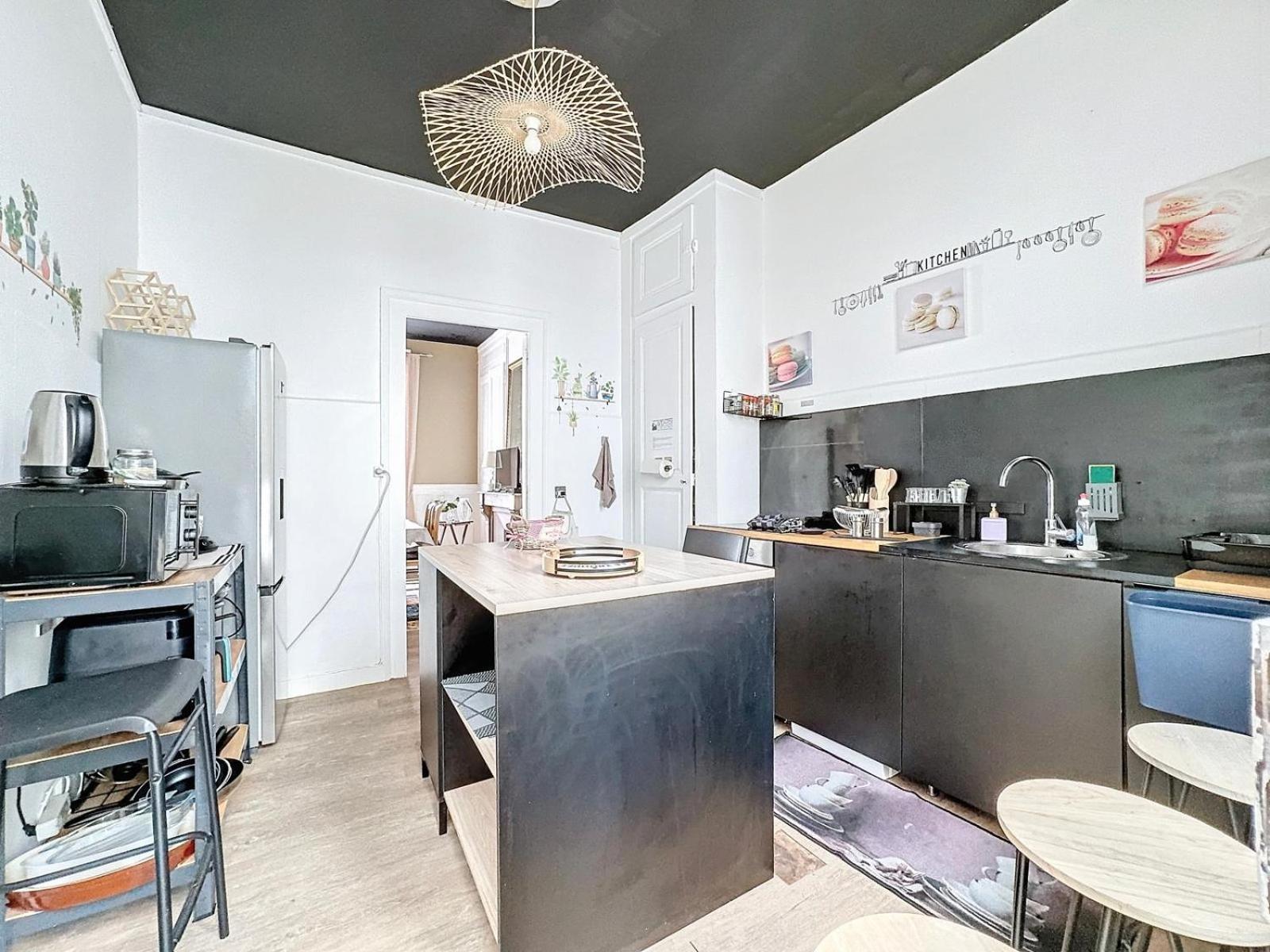 A1 Champagne Residence - 200 M2 14 Personnes 2 Toilets 4 Showers - Hyper Centre - Chalons En Champagne Екстериор снимка