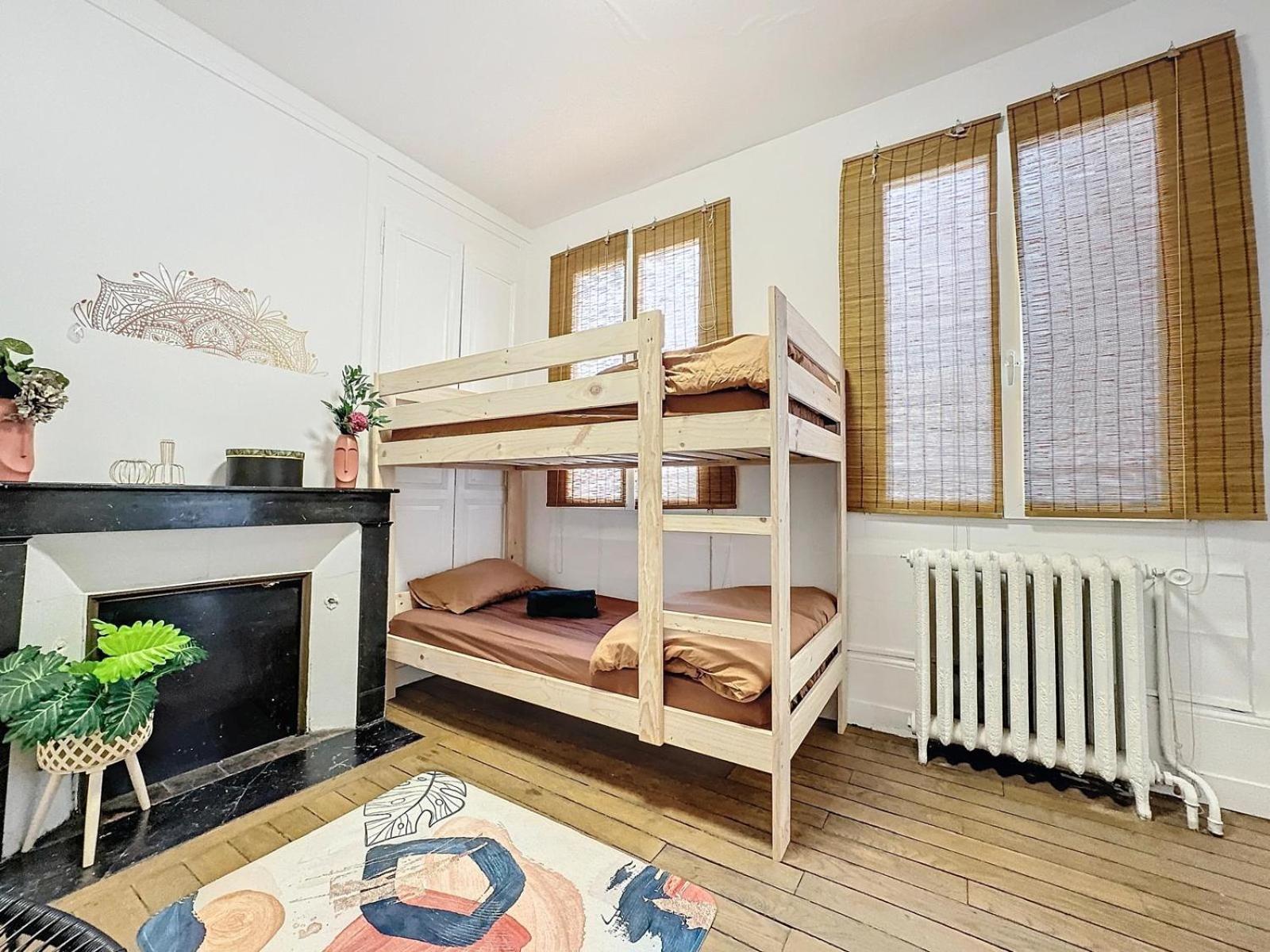 A1 Champagne Residence - 200 M2 14 Personnes 2 Toilets 4 Showers - Hyper Centre - Chalons En Champagne Екстериор снимка