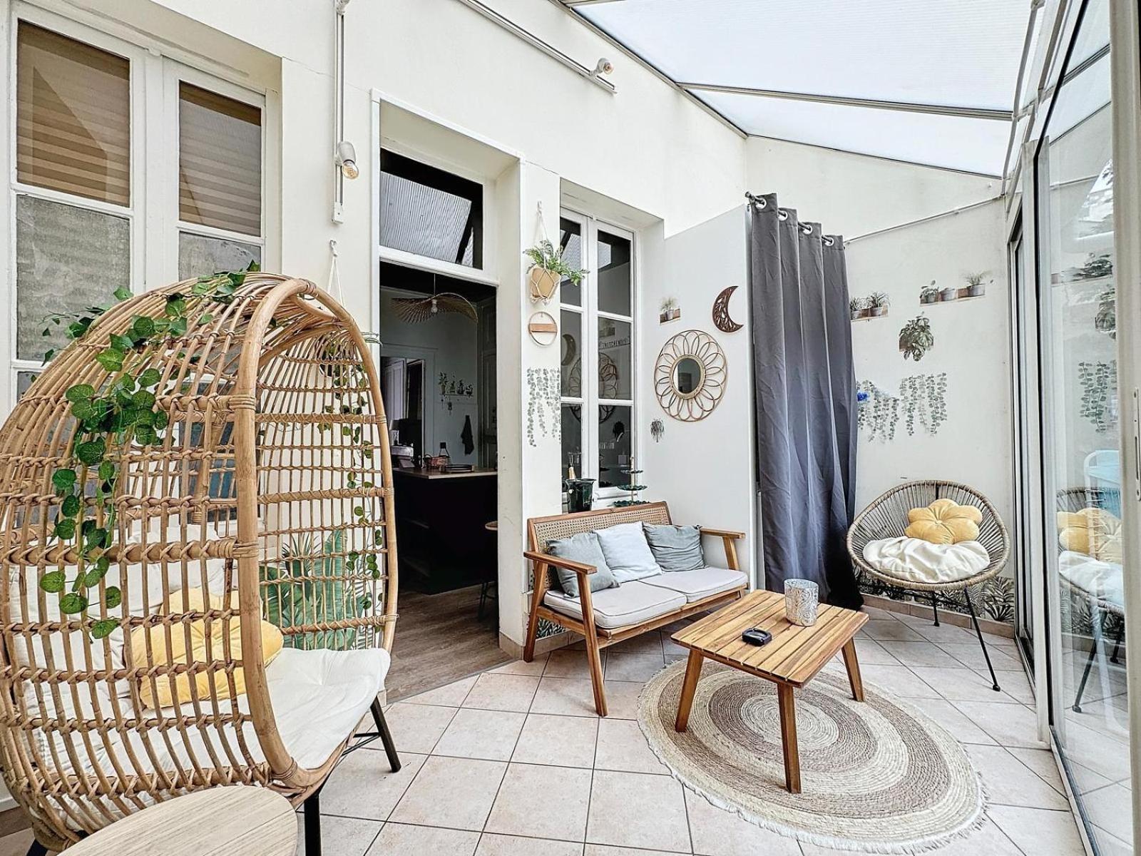 A1 Champagne Residence - 200 M2 14 Personnes 2 Toilets 4 Showers - Hyper Centre - Chalons En Champagne Екстериор снимка
